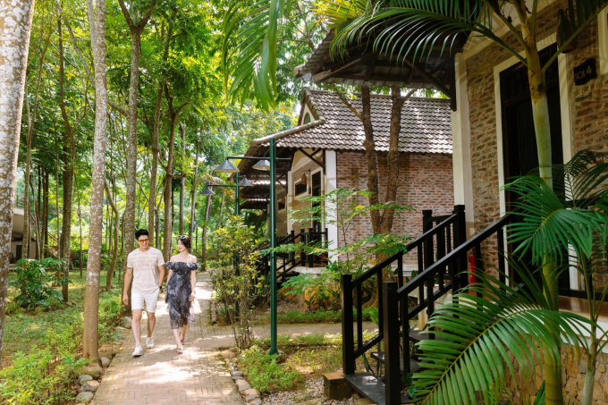 Góc nhỏ nơi Sol Bungalows với lối kiến trúc gần gũi với thiên nhiên và mang nét đặc trưng của văn hoá dân tộc Thái bản địa.